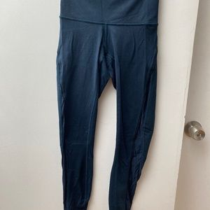 Lululemon scalloped bottom leggings